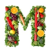 9402362-alphabet-de-fruits-et-de-legumes--lettre-m